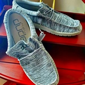 Men's Hey Dudes, size 10, like new
